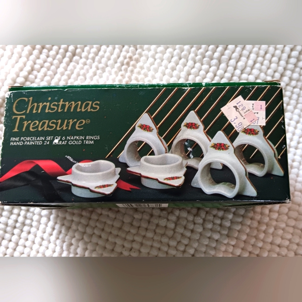Vintage 1988 Christmas Treasure Porcelain Napkin Rings With Gold Trim Set Of 6